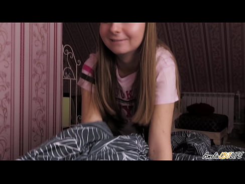❤️ La bionda succhia profondamente la sua migliore amica e si fa sborrare in bocca Porno vk al it.fulldesisex.ru ❌